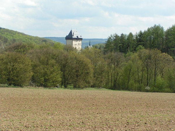 LOMY NA MOŘINĚ A KARLŠTEJN